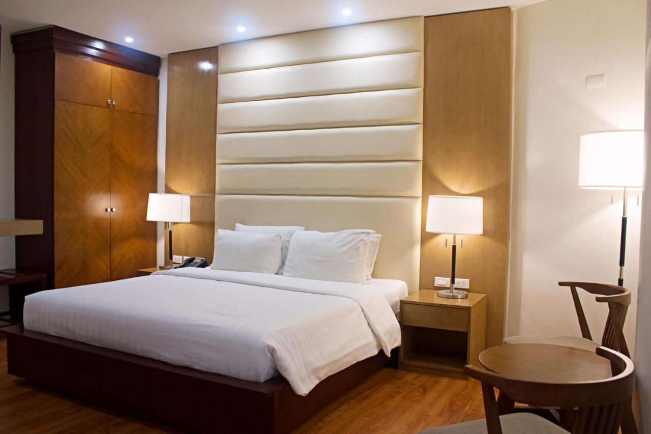 Citi Park Hotel Cebu Powered By Cocotel Buitenkant foto